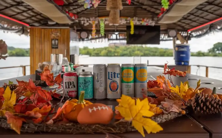 Whitlows-on-Water-Fall-Infl-Cruise-24-0922-(1)-min