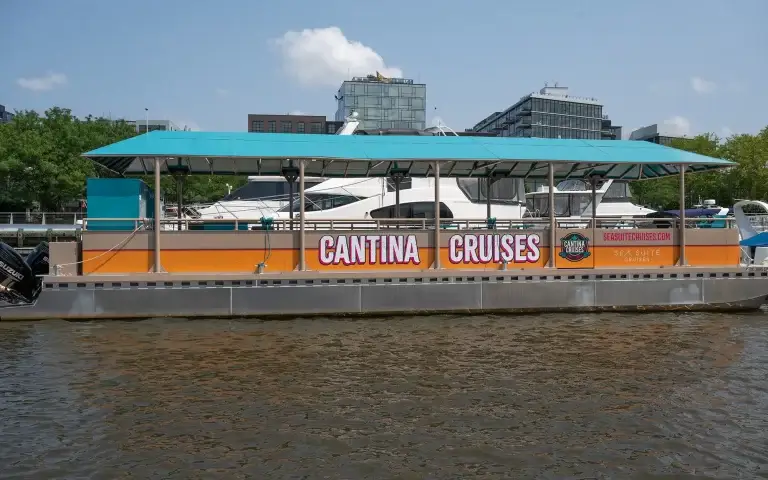 Cantina Cruises-Wrap Photoshoot (4)