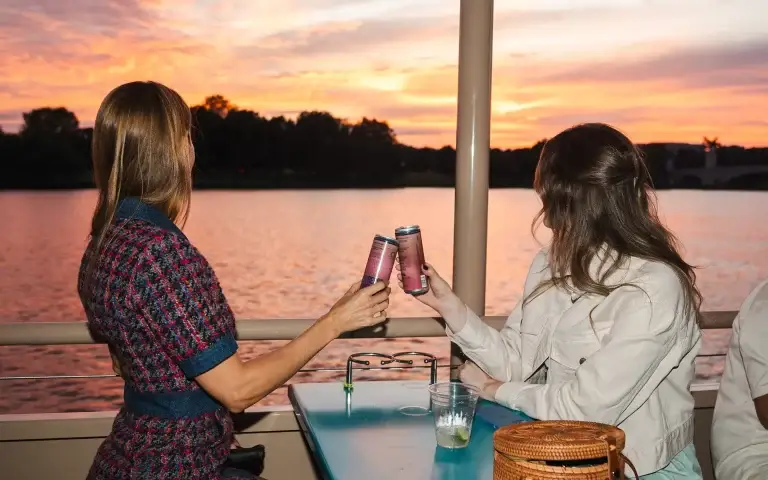 Sea-Suite-Cruises-Cantina-Cruises-DC-17C-(7)-min