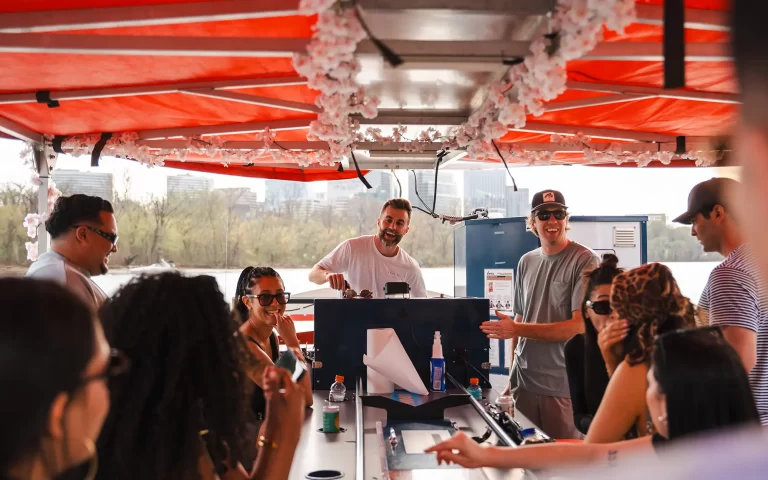 Sea-Suite-Cruises-Party-Boats-DC-4D-(2)-min