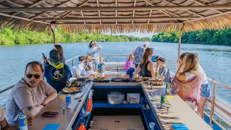 Richmond-VA-Tiki-Boat-Int (4)