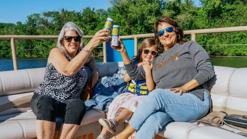 Richmond-VA-Tiki-Boat-Int (7)