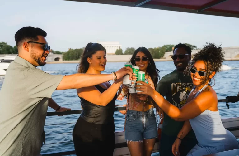 Sea-Suite-Cruises-Party-Boats-1B-(4)-min