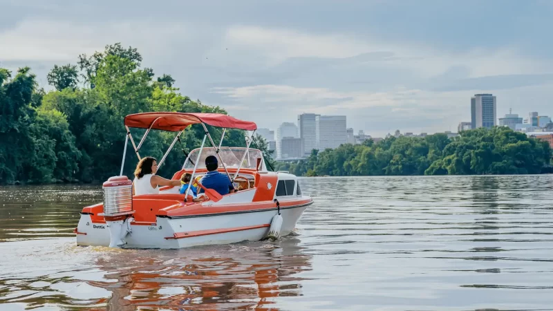 Sea-Suite-Cruises-Retro-Boats-RVA-18B-(1)-min